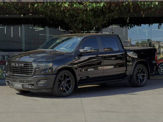 RAM 1500 3.0 HURRICANE 6 BITURBO GASOLINA LARAMIE NIGHT EDITION CD 4X4 AUTOMÁTICO RAM 1500 3.0 HURRICANE 6 BITURBO GASOLINA LARAMIE NIGHT EDITION CD 4X4 AUTOMÁTICO